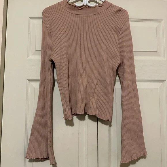 Pink top - Picture 2 of 3